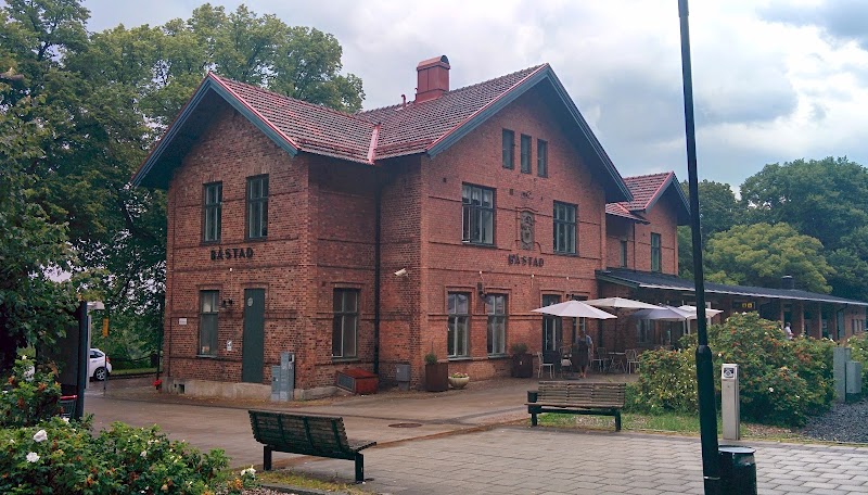 Tågvärd misshandlad i Båstad